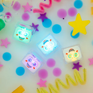 Glo Pals, light up bath cubes - Party