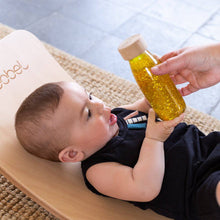 Afbeelding in Gallery-weergave laden, Petit Boum, sensory float bottle - yellow