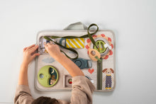 Afbeelding in Gallery-weergave laden, Taf Toys, snap &#39;n learn board