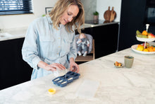 Afbeelding in Gallery-weergave laden, Baby on the Move, yummy tray - denim blue