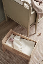 Afbeelding in Gallery-weergave laden, Kid&#39;s Concept, houten poppenwieg