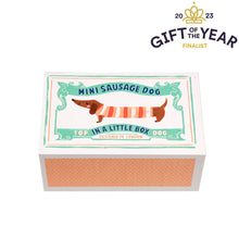 Afbeelding in Gallery-weergave laden, Rex, sausage dog in box