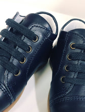 Afbeelding in Gallery-weergave laden, Stabifoot, lederen schoentjes First Steps - classic blue