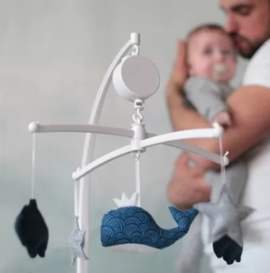 Pouce et Lina, mobiel - walvis blauw