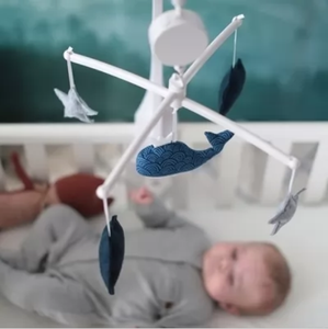 Pouce et Lina, mobiel - walvis blauw