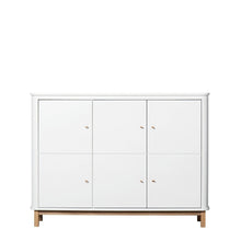 Afbeelding in Gallery-weergave laden, Oliver Furniture - lage 3-deurs kast Wood oak