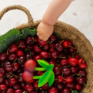 Oli & Carol - bijtspeeltje Mery the Cherry