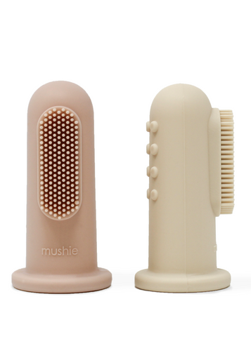 Mushie, vinger tandenborstel (2) - shifting sand & blush