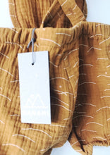 Afbeelding in Gallery-weergave laden, Nanami, bloomer salopette - mustard hills