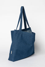 Afbeelding in Gallery-weergave laden, Studio Noos, mom bag - dark denim