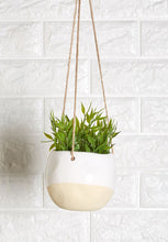 Afbeelding in Gallery-weergave laden, Planters, hang bloempotje - white dip glaze